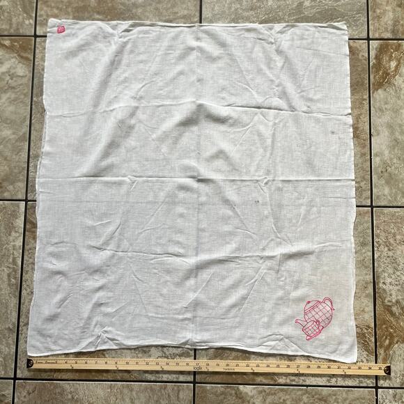 Vintage White Linen Tea Towel Red Embroidered Teapot Cup 1950s Kitchen Decor - Picture 4 of 9